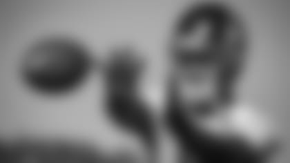 Atlanta Falcons tight end Kyle Pitts #8 during team practice at Atlanta Falcons Headquarters in Flowery Branch, Georgia, on Friday November 12, 2021. (Photo by Brandon Magnus/Atlanta Falcons)