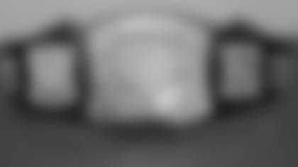 4d767cb2b6973d197a000000.jpg