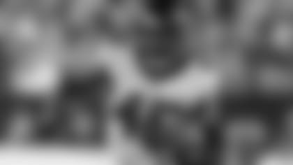 Falcons placing Deion Jones on IR with foot injury