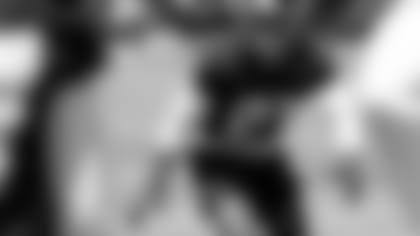 Atlanta Falcons strong safety Duron Harmon #21 in action during organized team activities on June 15, 2021.