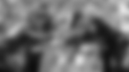 Gurley_AP_19274623763665