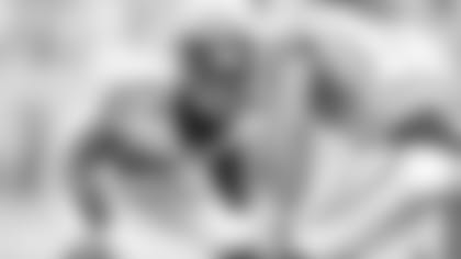 Kazee_ATLvsCAR_Second_LB_110517_0224