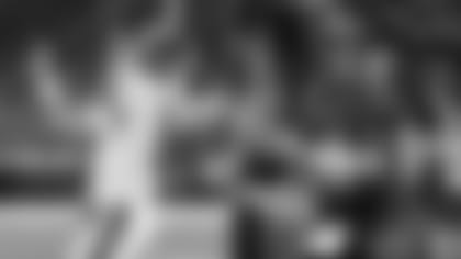 DANIEL-JONES-TOM-BRADY