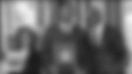 STRAHAN-HOLLYWOOD-GN