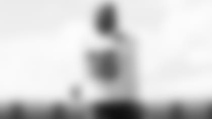 DEONTE-BANKS