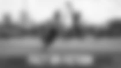 ballentine-deflects-pass