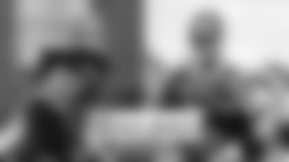 7_6_MAILBAG_Bi_1920x1080