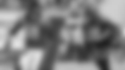 JACKSONVILLE, FL - SEPTEMBER 18: Linebacker Tony Gilbert #50 of the Jacksonville Jaguars runs against the Pittsburgh Steelers at Alltel Stadium on September 18, 2006 in Jacksonville, Florida. The Jaguars defeated the Steelers 9-0. (AP Photo/Scott Boehm)