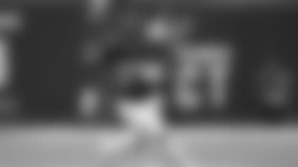 Jacksonville Jaguars running back Leonard Fournette (27) runs against the Houston Texans during the first half of an NFL football game Sunday, Sept. 15, 2019, in Houston. (AP Photo/Eric Christian Smith)