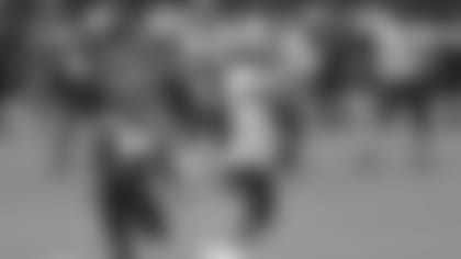 Jacksonville Jaguars tight end Tyler Eifert (88) makes a catch during an NFL football workout, Saturday, Aug. 22, 2020, in Jacksonville, Fla. (Logan Bowles via AP)