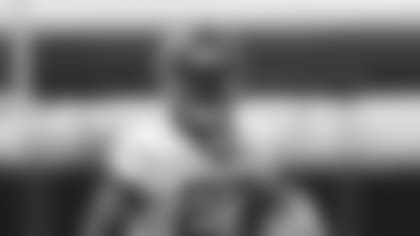 Jacksonville Jaguars running back Leonard Fournette (27) practices during training camp, Thursday, July. 26, 2018 in Jacksonville, Fla. (Logan Bowles via AP Images)