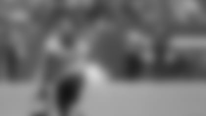 Jacksonville Jaguars' Leonard Fournette (27) in action during the second half of an NFL football game against the Indianapolis Colts, Sunday, Nov. 17, 2019, in Indianapolis. (AP Photo/Michael Conroy)