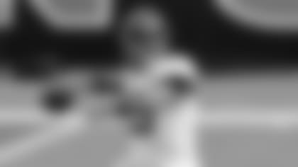 Jacksonville Jaguars quarterback Gardner Minshew (15) throws against the Cincinnati Bengals in the first half of an NFL football game in Cincinnati, Sunday, Oct. 4, 2020. (AP Photo/Aaron Doster)