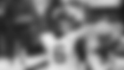 Jacksonville Jaguars' Jake Luton throws during the first half of an NFL football game against the Green Bay Packers Sunday, Nov. 15, 2020, in Green Bay, Wis. (AP Photo/Mike Roemer)