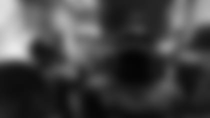 Jacksonville Jaguars vs. Miami DolphinsS Andrew Wingard (42)