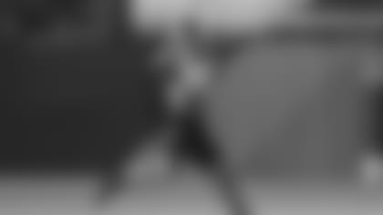 Jacksonville Jaguars tight end Josh Oliver (89) practices during mini camp, Tuesday, June. 11, 2019 in Jacksonville, Fla. (Logan Bowles via AP)