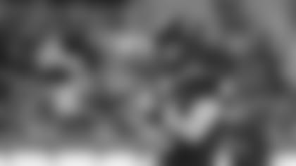 Oregon State quarterback Jake Luton (6) warms up prior to the start of an NCAA college football game against Washington in Corvallis, Ore., Friday, Nov. 8, 2019. Washington won 19-7. (AP Photo/Amanda Loman)