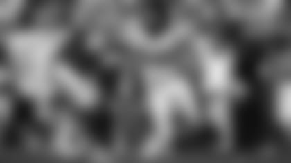 Jacksonville Jaguars Jeff Lageman (56) plays in a game against the KC Chiefs at Jacksonville Municipal Stadium in Jacksonville, FL.September 13, 1998.
(AP Photo/Tom DiPace)