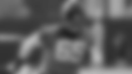 Jacksonville Jaguars center Brandon Linder (65) performs a drill during an NFL football workout, Wednesday, Aug. 12, 2020, in Jacksonville, Fla. (AP Photo/John Raoux)