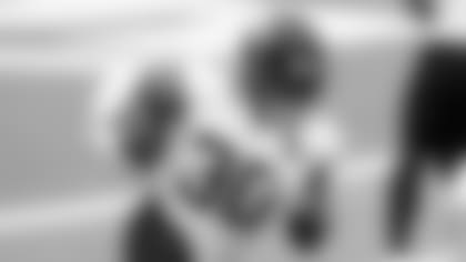 Jacksonville Jaguars running back James Robinson (30) runs against the Los Angeles Chargers in an NFL football game Sunday, Oct. 25, 2020, in Inglewood, Calif. (AP Photo/Alex Gallardo )