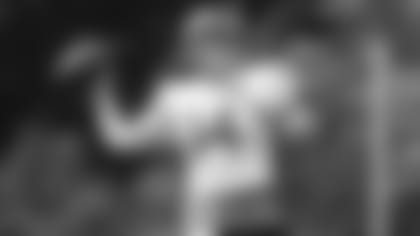 E_SZ3_1604-darnold-thumb