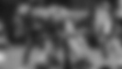 question-series-roster-E_sz4_0252