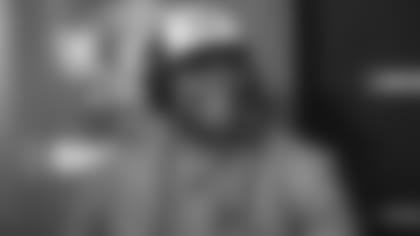 quinnen-social-reaction-E_SZP20796