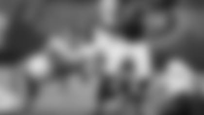 123007_tjones_week17_highlights.jpg
