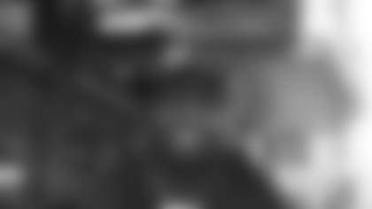 031309_jetstv_bart_scott_day_in_the_life_320.jpg