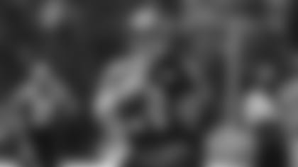 E_SZP21359-darnold-thumb
