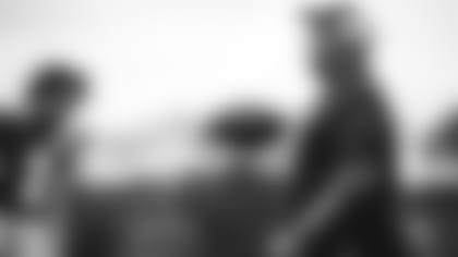 E_SNY_4012-ward-thumb