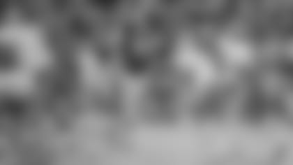 Kansas City Chiefs Len Dawson (16) passing as New York Jets Gerry Philbin (81) defends during a game against the New York Jets on November 16,1969 at Shea Stadium in Flushing, New York.  The Kansas City Chiefs beat the New York Jets 34-16.Len Dawson played for 19 years, with 3 different teams. He was a 7-time Pro Bowler and was inducted to the Pro Football Hall of Fame in 1987. Gerry Philbin played for 10 season with 2 different teams and was a 2-time Pro Bowler.(David Durochik via AP)