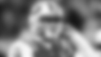 E_MKII7474-darnold-thumb