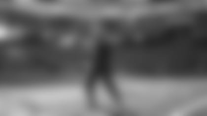 E_SA108747-thumb