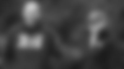 E_SZ1_1242-woody-johnson-thumb