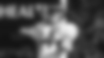 E_SZ1_3523-darnold-thumb