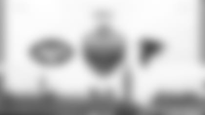 210506 London Game - 16x9_LondonSkyline_Color