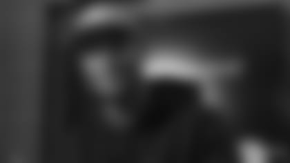 TS1_1001-bell-salpal-thumb