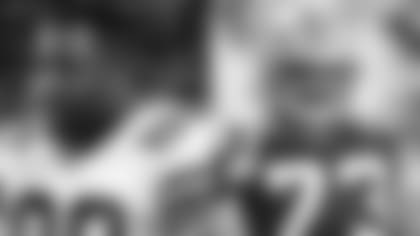 181206-taylor-jackson-split-2560