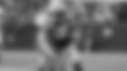 2210020-donald-driver-unlisted-2560