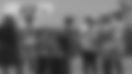 Running backs coach Ben Sirmans