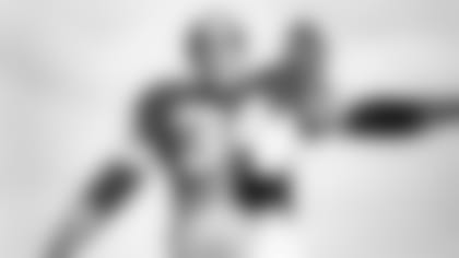 191031-don-chandler-action-2560