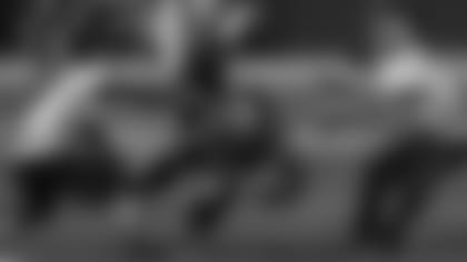 191009-salute-to-service-flag-football-release-2560