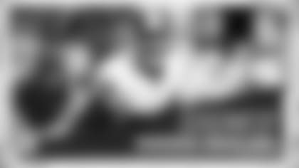 180926-signed-breeland-2560