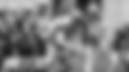 LB Ray Wilborn & teammates