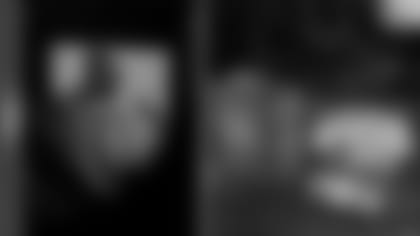 220914-cliff-christl-receives-book-of-merit-award-2560