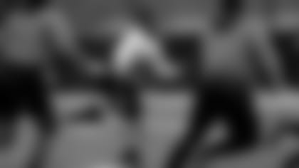 181003-Salute-to-Service-flag-football-2560