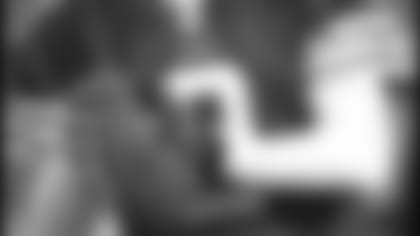 040602couch_a.jpg