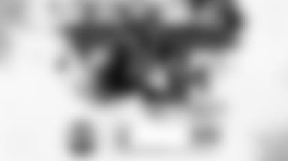 220430-tom-zach-call-2560