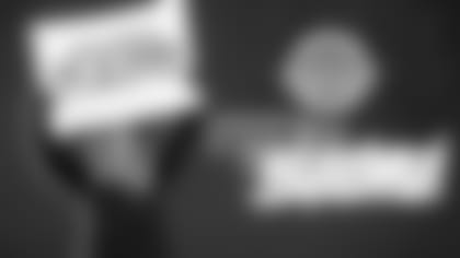 Packers Everywhere Give us a Sign